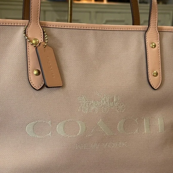 COACH Horse & Carriage Jacquard City Tote w/Leather Trim in Blush Pink, NWOT - Picture 6 of 16